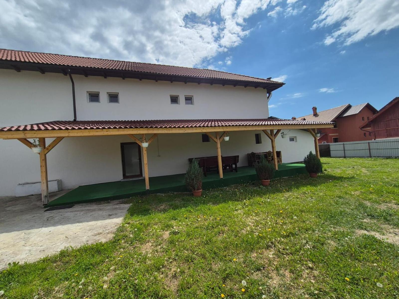 Pensiunea Ileana Novaci-Străini Exteriör bild
